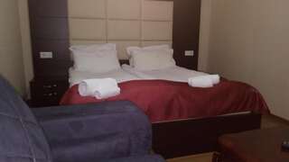 Отель Hotel White Neptun Georgia Tbilisi Тбилиси Бюджетный двухместный номер с 1 кроватью-2